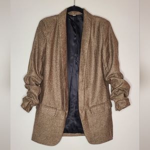 Ruched Sleeve Dual Pocket Solid Blazer - Medium